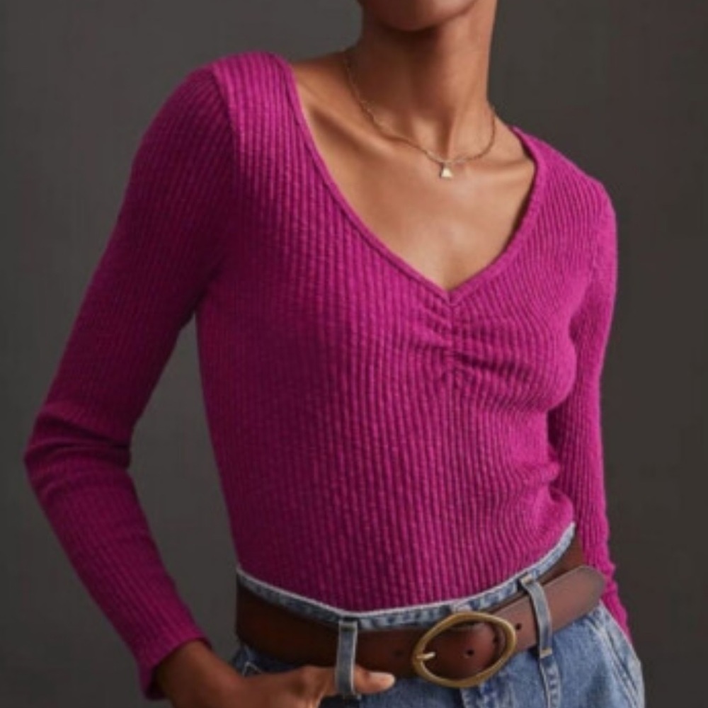 Anthropologie t.la Long Sleeve V-Neck